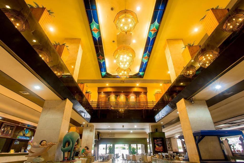 Pailyn Phitsanulok Hotel Exterior foto